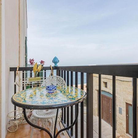 Extravacanza Dipinto Di Blu โปลีญาโนอามาเร ภายนอก รูปภาพ