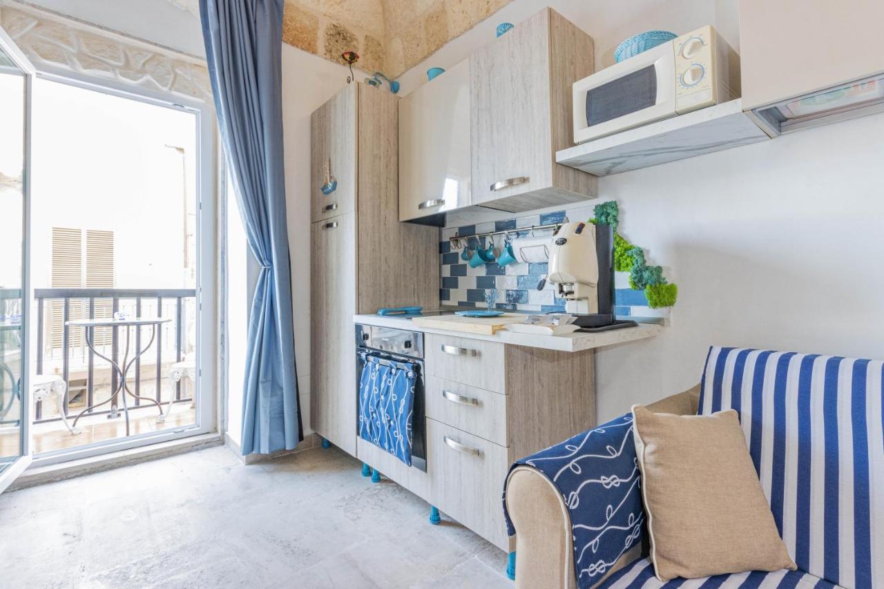 Extravacanza Dipinto Di Blu โปลีญาโนอามาเร ภายนอก รูปภาพ