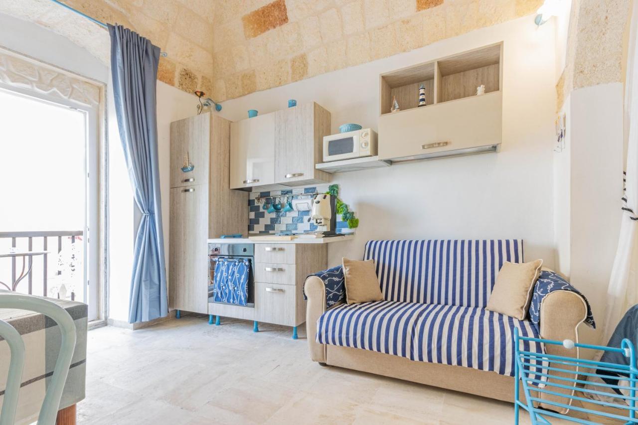 Extravacanza Dipinto Di Blu โปลีญาโนอามาเร ภายนอก รูปภาพ