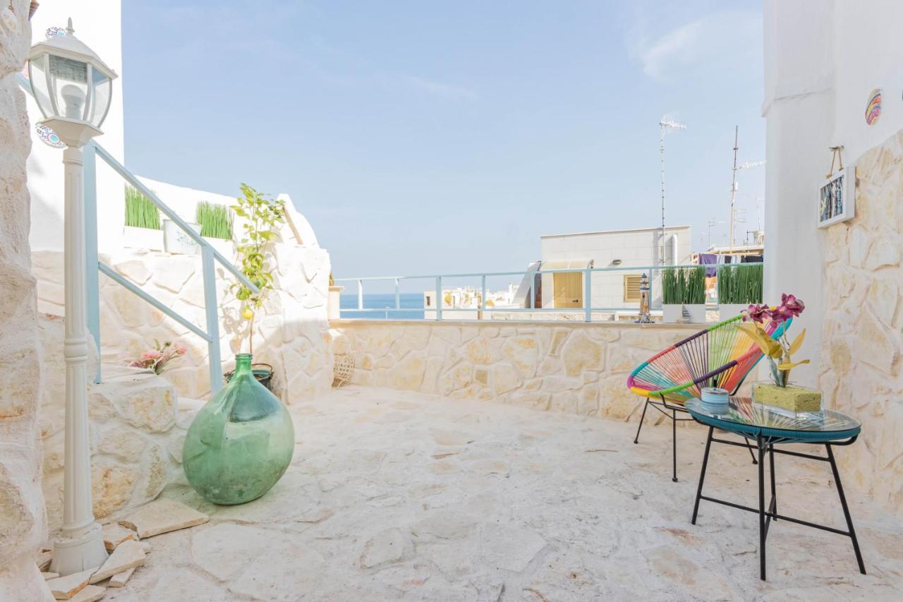 Extravacanza Dipinto Di Blu โปลีญาโนอามาเร ภายนอก รูปภาพ